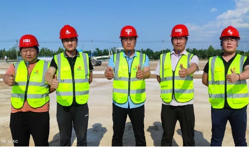 【見(jiàn)義勇為】路遇車禍勇相助 危難之間顯本色